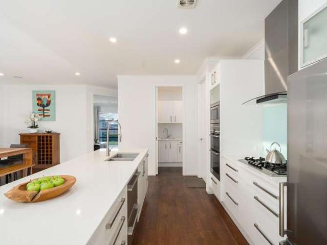 11 Bickerton Rise, Churton Park, Wellington City