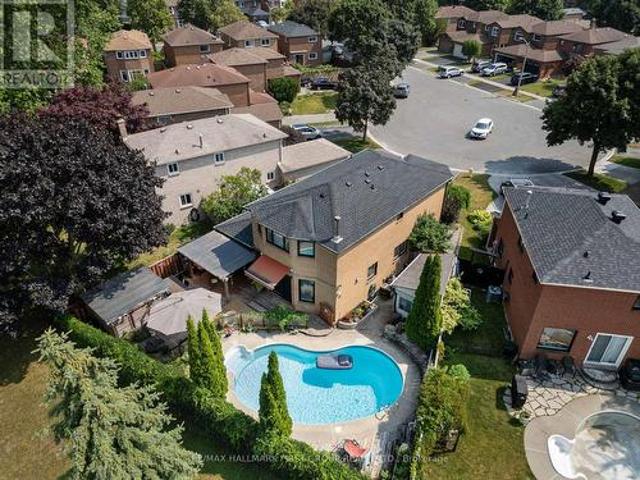11 Bowers Court, Ajax, ON, L1T 2L6 house for sale | Listing ID E13617 | Royal LePage