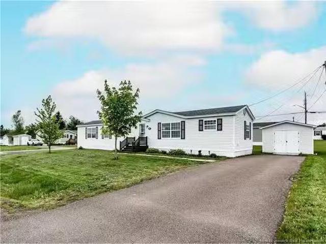 11 Blue Ash, Moncton, NB, E1H 3R1 house for sale Listing ID.