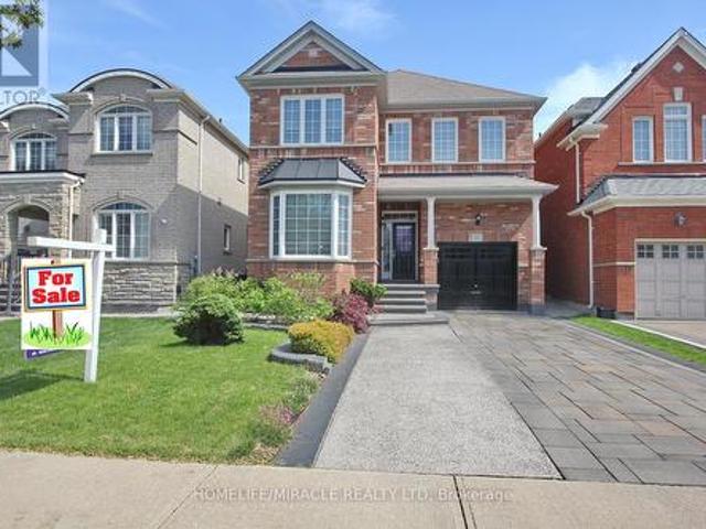 11 Bluffmeadow Street, Brampton, ON, L6P 3K3 house for sale | Listing ID W12789 | Royal LePage