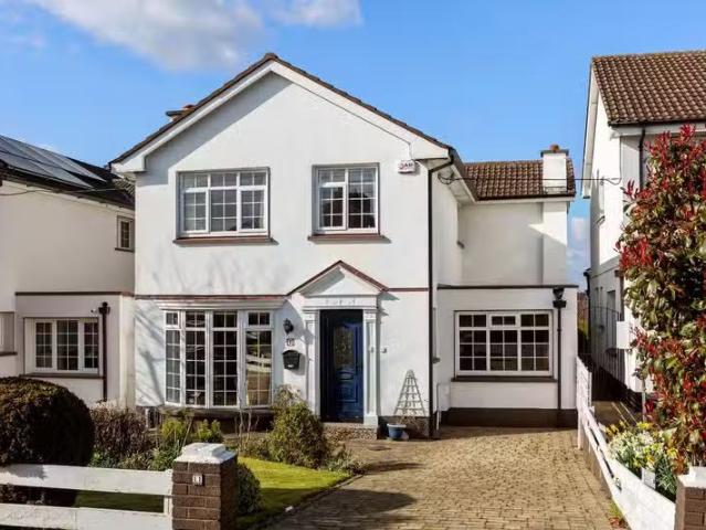 11 Brook Court, Monkstown, Co. Dublin, A94F6C9 is for sale