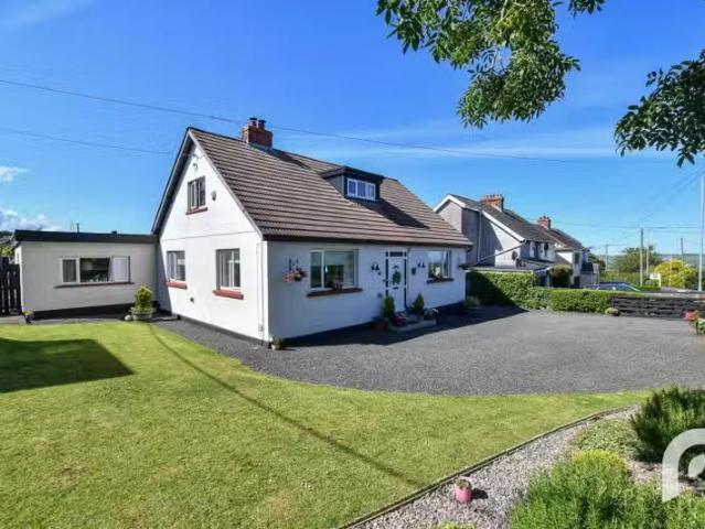 11 Bridgend Road