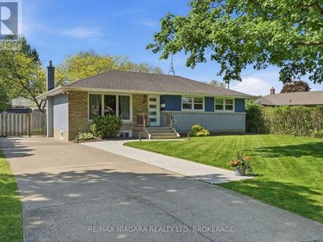 11 Brucedale Avenue, St. Catharines Bunting/Linwell, ON, L2M 2Z4 house for sale | Listing ID X13153 | Royal LePage