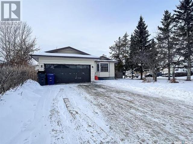 11 Coupland Crescent, Meadow Lake, SK, S9X 1B1 house for sale | Listing ID SK992705 | Royal LePage