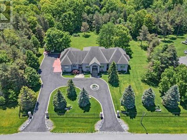 11 Cranborne Chase, Whitchurch Stouffville, ON, L4A 0C6 house for sale | Listing ID N12031 | Royal LePage
