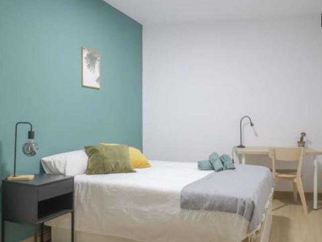 11 Dormitorio Shared Living/Roommate Madrid Madrid 75656541