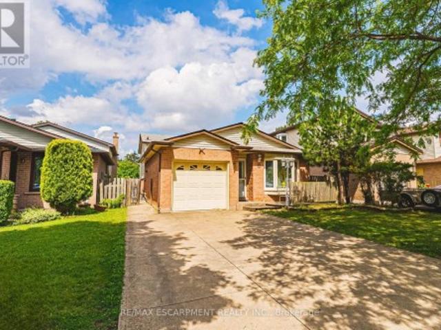 11 Drakes Drive, Hamilton, ON, L8E 4G4 house for sale | Listing ID X13499 | Royal LePage
