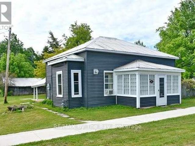 11 Edward Street W, Clearview Creemore, ON, L0M 1G0 house for sale | Listing ID S13460 | Royal LePage
