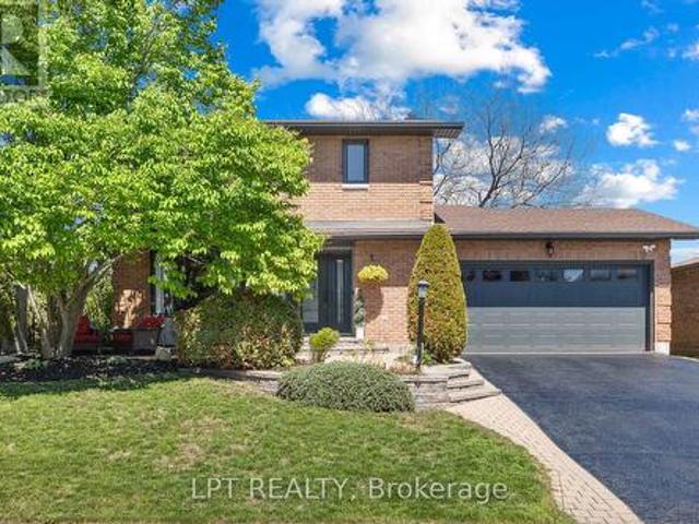 11 Elderwood Trail, Ottawa, ON, K2S 1C9 house for sale | Listing ID X13542 | Royal LePage
