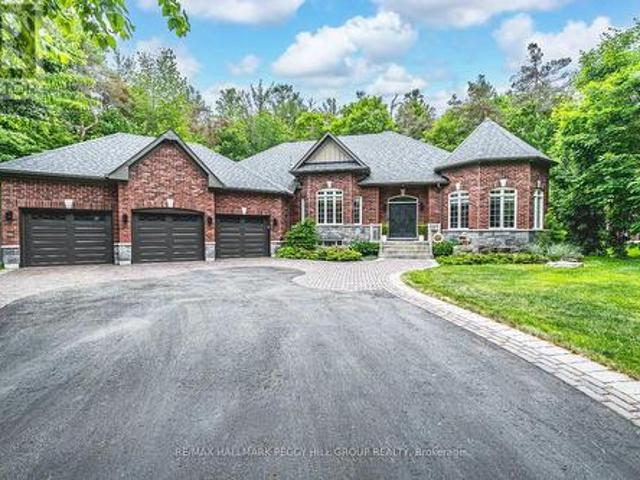 11 Emerald Terrace, Oro Medonte, ON, L0L 2E0 house for sale | Listing ID S12236 | Royal LePage