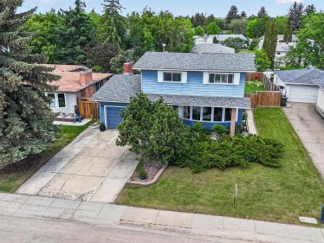 11 Fifth Avenue, Spruce Grove, AB, T7X 2C5 house for sale | Listing ID E4492 | Royal LePage