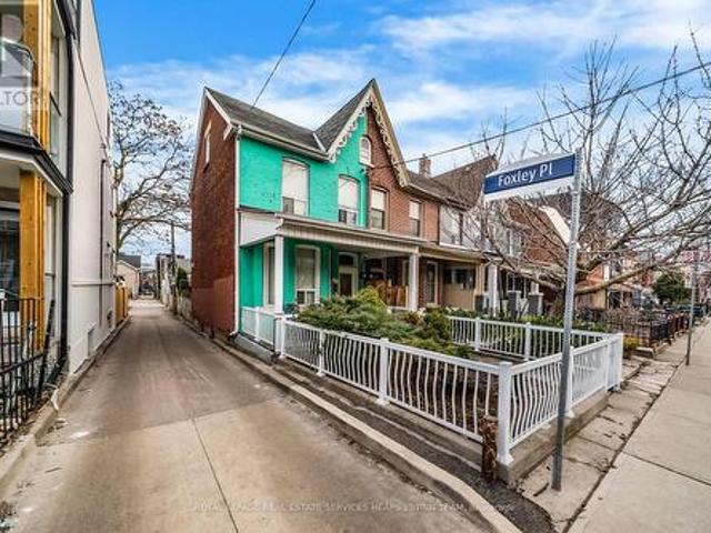 11 Foxley Street, Toronto, ON, M6J 1P9 house for sale | Listing ID C13445 | Royal LePage