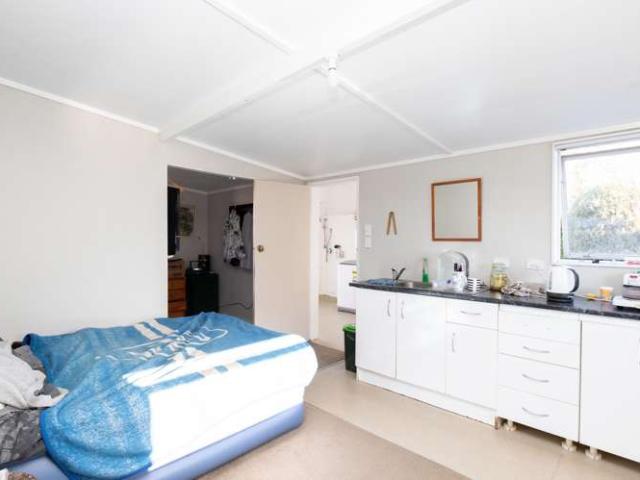 11 Front Miranda Road, Waitakaruru, Hauraki