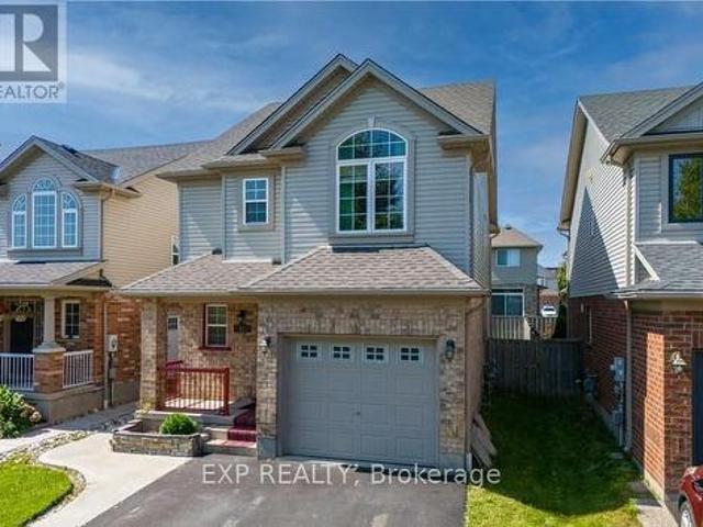 Upper 11 Frankfurt Street W, Kitchener, ON, N2R 1T5 house for lease | Listing ID X13222 | Royal LePage