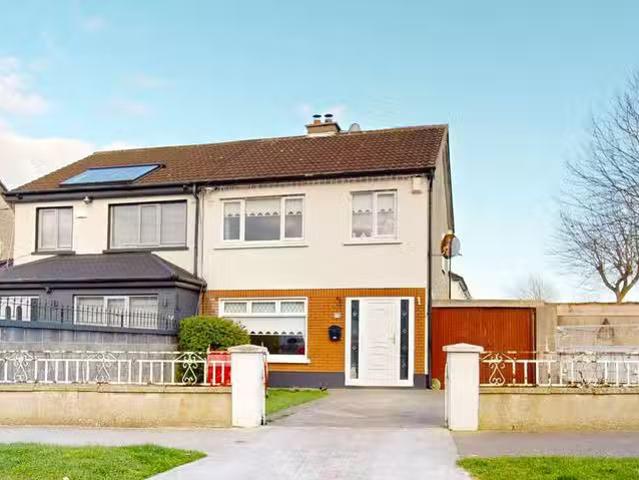 11 Glenfield Drive Plus Site, Clondalkin, Dublin 22, D22HC99.