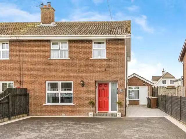 11 Gravelhill Road