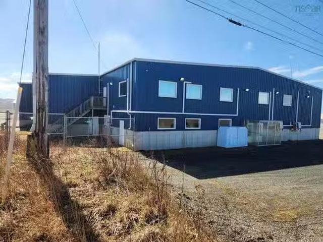 11 John Thibodeau Road, Meteghan Centre, NS, B0W 2K0 commerc.