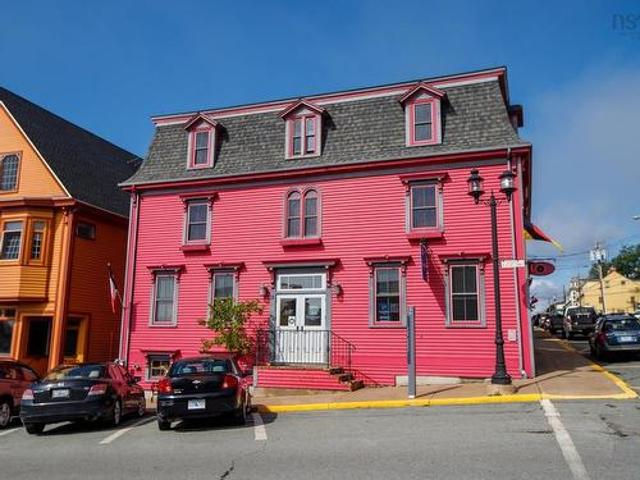 11 King Street, Lunenburg, NS, B0J 2C0 commercial for sale | Listing ID 202513 | Royal LePage