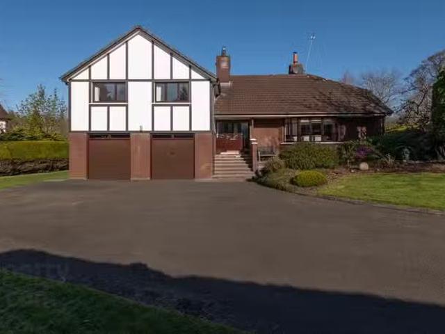 11 Kings Court