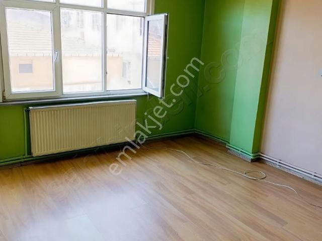 1+1 Kiralık Daire Metro'ya 6 7 Dakika Yürüme Uygun Fiyat