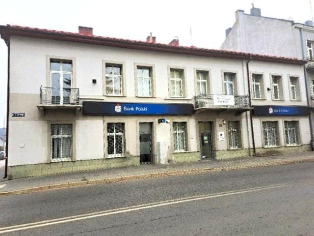 11 Listopada 18,90 m², Jędrzejów