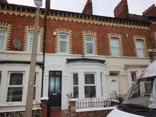 11 Lisburn Avenue