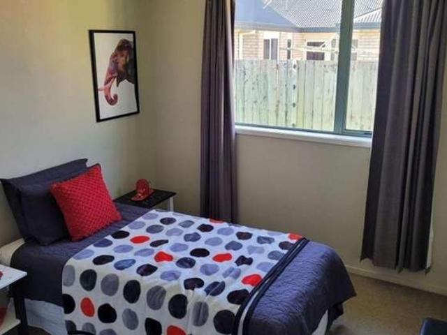 11 McKenzie Place, 2612, Hamilton City
