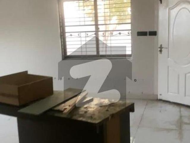 11 Marla House Available on 40 Feet Link Road Wazirabad Road near Pearl Arena Wazirabad Road