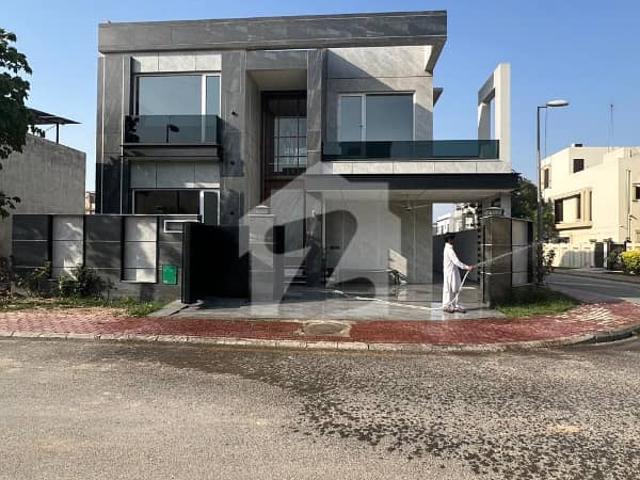 11 Marla Residential House For Sale In Hussain Block, Nearby Commercial Market, School, Mosuqe and Health Care Canter
