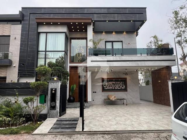 11 Marla Residential House For Sale In Jasmine Block, Nearby Commercial Market, School, Mosuqe and Health Care Canter