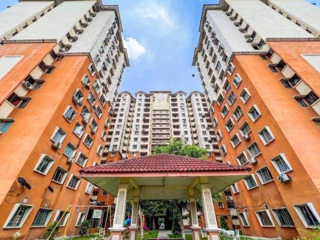 11 Minit ke LRTFull Loan Apartment Putra Damai