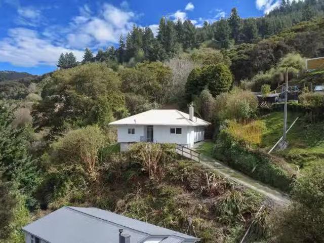 11 Morepork Lane, Waipori Falls, Dunedin City