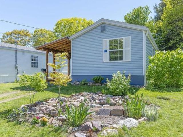 11 Olympic Avenue, New Minas, NS, B4N 3T9 house for sale | Listing ID 202614 | Royal LePage