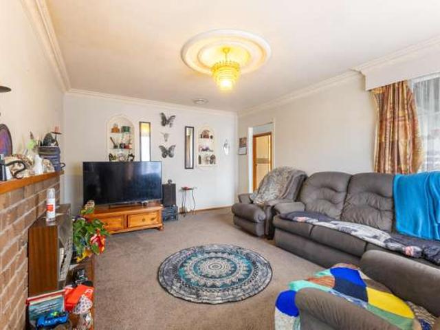 11 Peters Avenue, Cloverlea, Palmerston North City