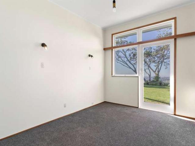 11 Puketaha, Swanson, Waitakere City