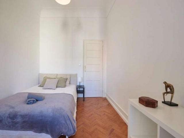 11 quarto, Lisbon Lisbon 1000 049 80989439