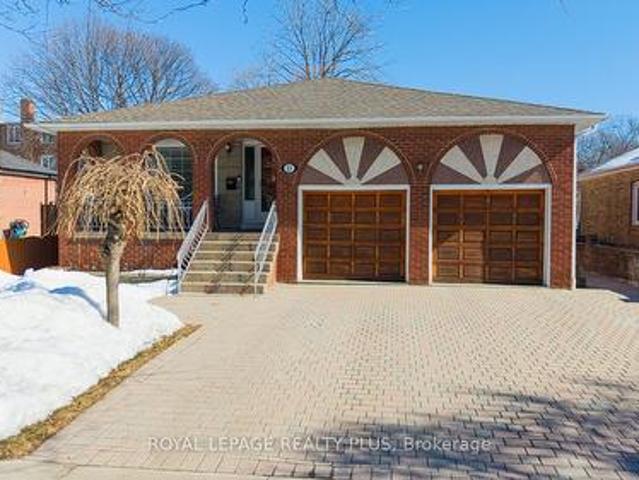 11 Ranwood Drive, Toronto, ON, M9N 3E8 house for sale | Listing ID W12909 | Royal LePage
