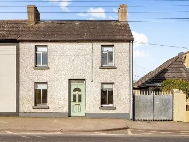 11 Saint Mary's Street, Edenderry, Co. Offaly, R45H361 is for.