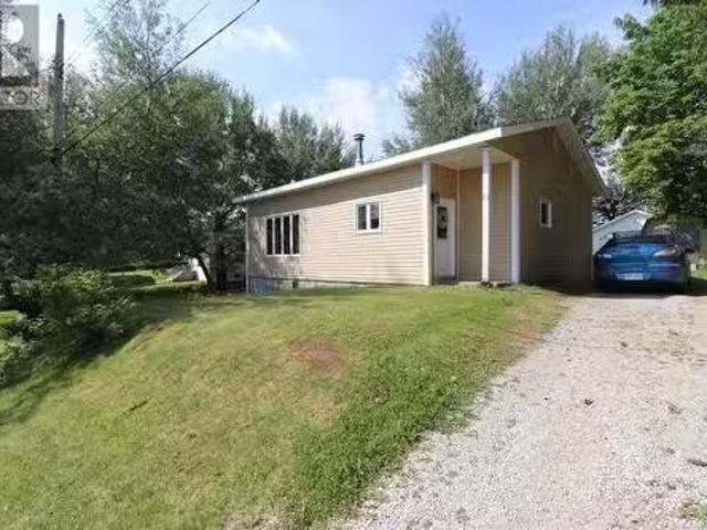 11 Second Avenue, Deer Lake, NL, A8A 2A7 house for sale Lis.