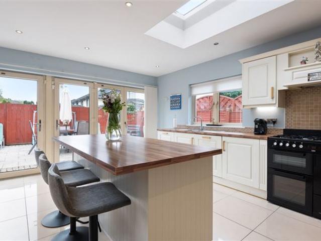 11 St.Davids Wood, Artane, Dublin 5 Noel Kelly Auctioneers Ltd 4936 MyHome. Ie Residential