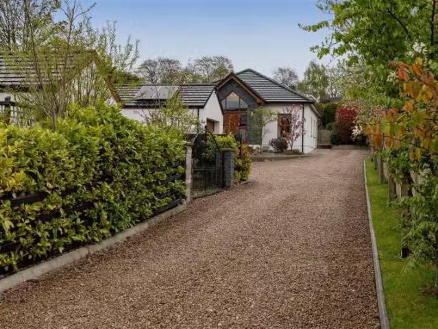 11b Bourlon Road