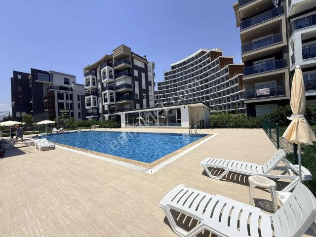 1+1/satılık 30 M2 Bahçe Kullanımlı Daire