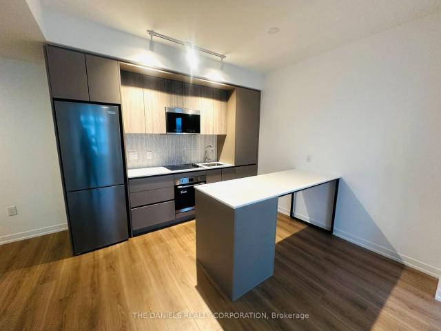 1204 2 Eglinton Avenue W, Mississauga | For Sale @ $616,900 | Condos. Ca