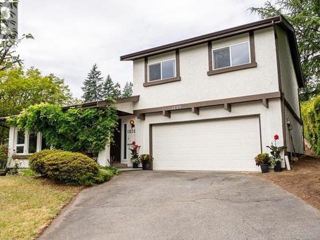 1205 Cypress Place, Port Moody, BC, V3H 3Y7 house for sale | Listing ID R3148 | Royal LePage