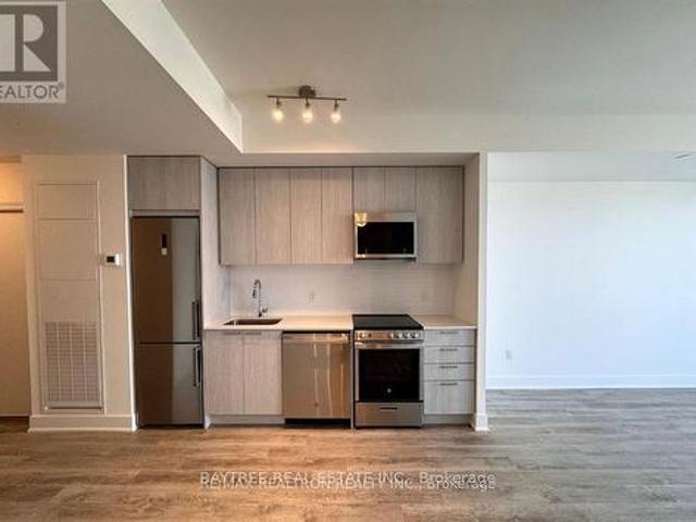 1205 Deerfield Road, Newmarket, ON, L3Y 0G7 condo for sale | Listing ID N13020 | Royal LePage