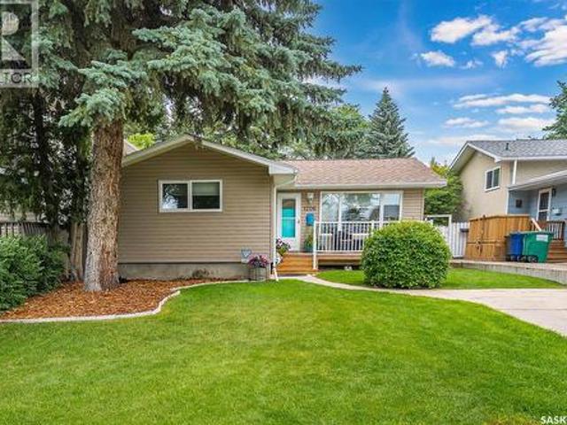 1206 Elevator Road, Saskatoon, SK, S7J 2R8 house for sale | Listing ID SK042745 | Royal LePage