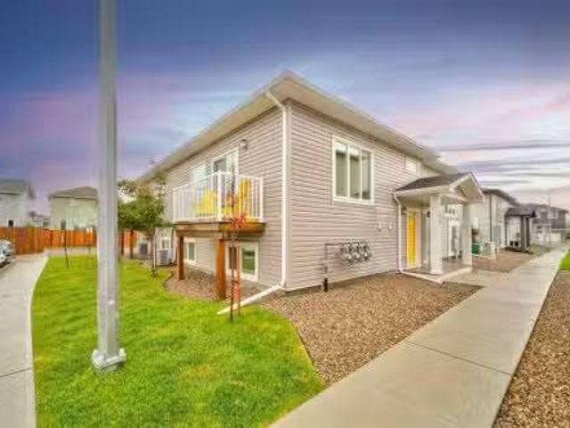 1206 210 Firelight Way West, Lethbridge, AB, T1J 5T3 townhou.
