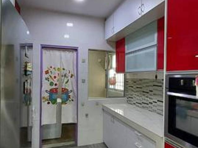 1206sqft Ketumbar HIll Condo Cheras 4r2b Freehold