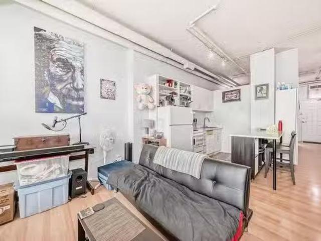1207 10024 Jasper Avenue, Edmonton, AB, T5J 1R9 condo for sa.