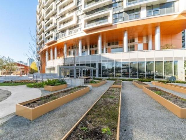 1207 1 Cook Street, Vancouver, BC, V5Y 0N3 Single Family Property For Sale | Listing ID R3135 | Royal LePage